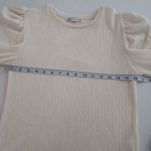 Zara Puff Shoulder Long Sleeve Ribbed Textured Cream Top Size Small - Picture 6 of 8